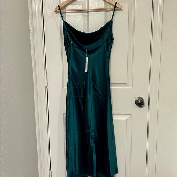 NWT Velvi aspen satin cowl neck midi cocktail homecoming event dress - Picture 5 of 7